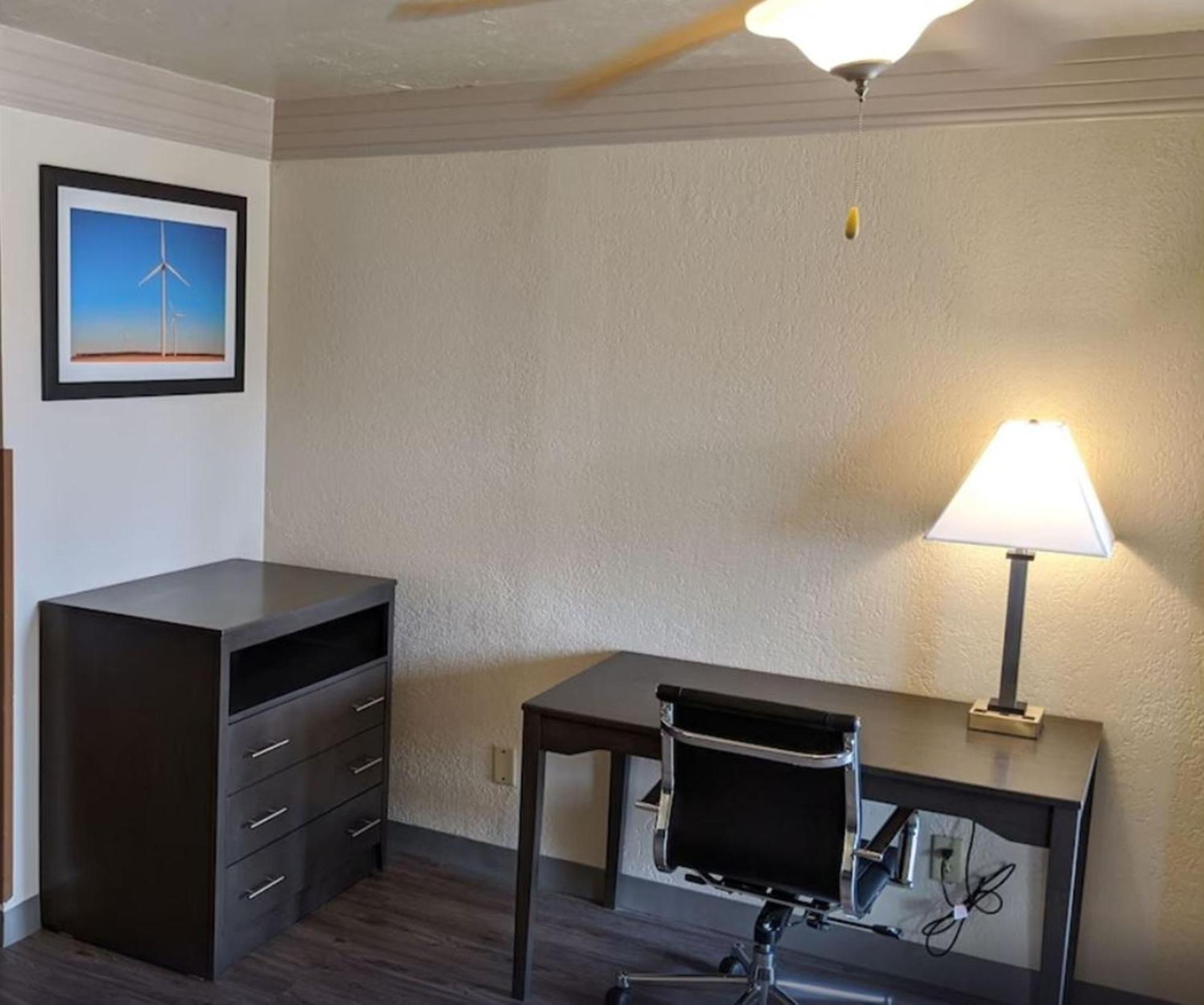 פורט סטוקטון Atrium Inn מראה חיצוני תמונה